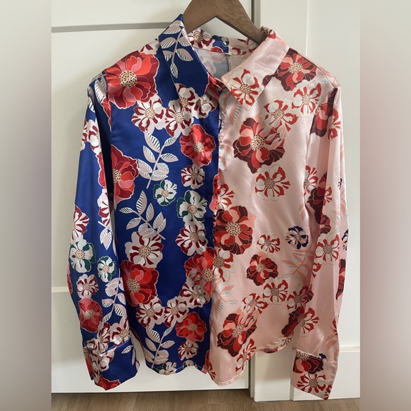 BRAND NEW FLORAL PRINT BLOUSE - Picture 1 of 2